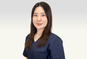 医師　中島帆奈美